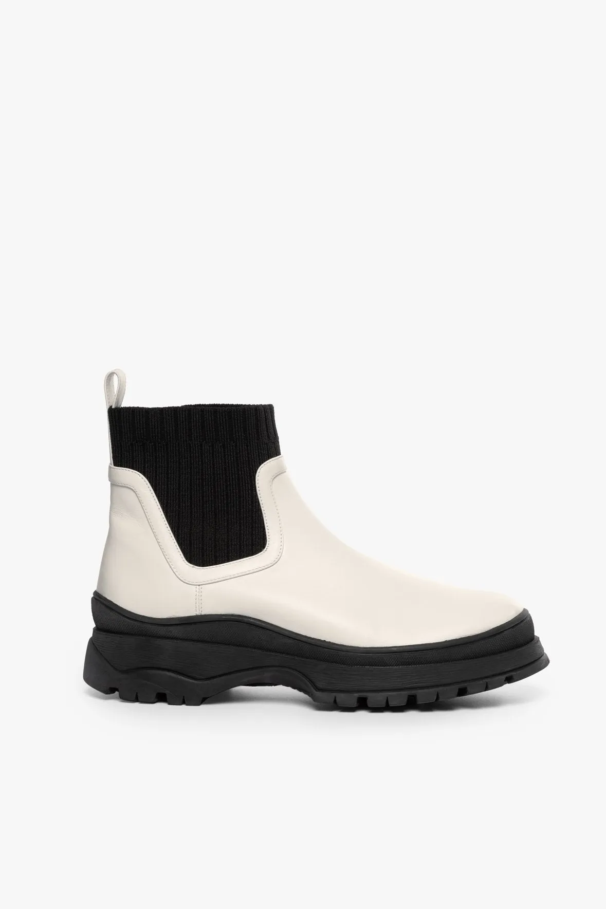 BOW BOOT | CREAM BLACK