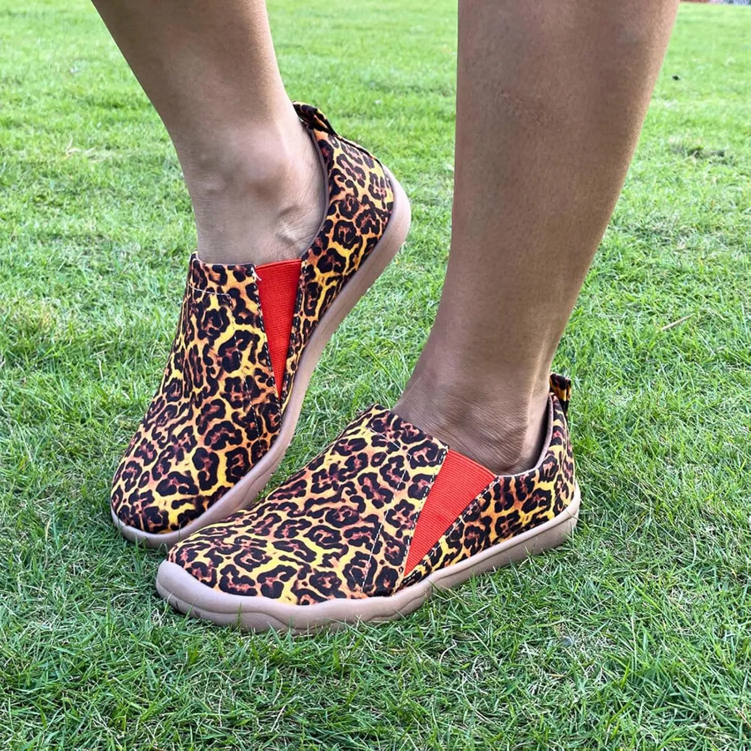 Women's Art Painted Casual Loafers, Extra Wide Slip-on Diabetic Shoes for Women, Comfortable Canvas Arch Support Walking Shoes